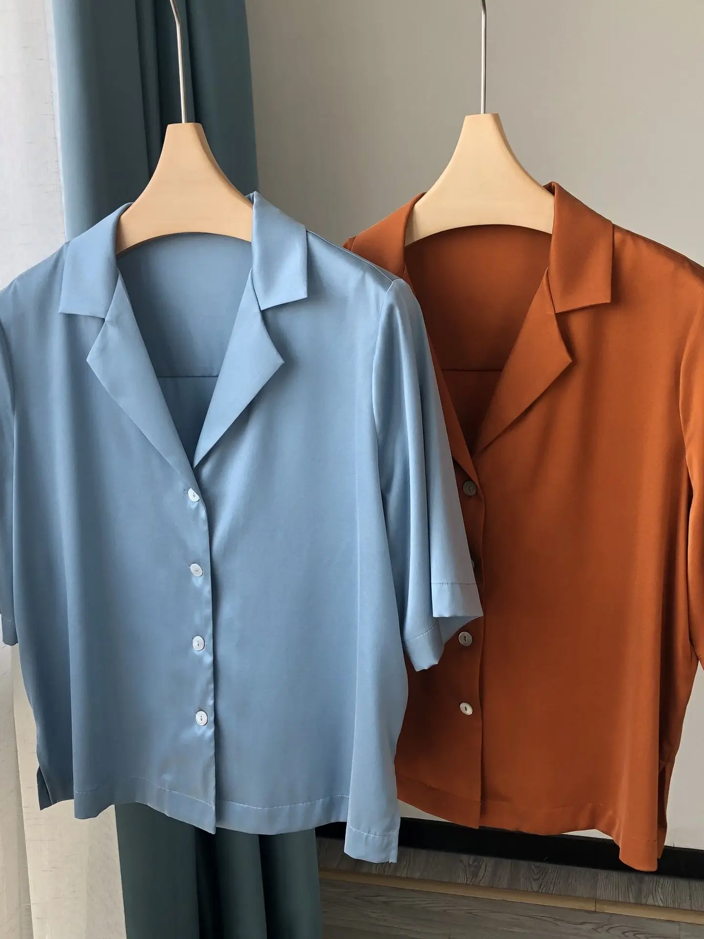 

Single-Breasted Women Office Wear Satin Blouse Chemise Notched Short-Sleeve Ladies 2022 New Elegant Shirt and Tops