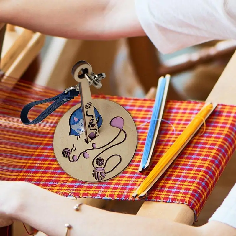 Держатель для вязания крючком из пряжи с кожаным ремешком