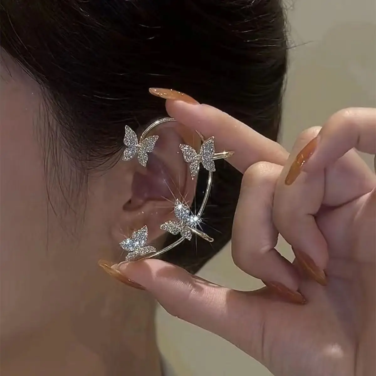 

Kpop блестящие циркониевые клипсы в форме бабочки для ушей без пирсинга серьги для женщин модные серьги-Капельки серьги Свадебные ювелирные ...