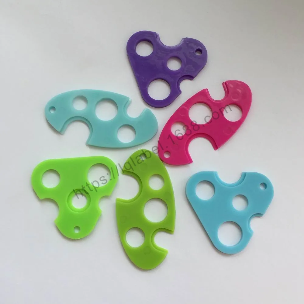 

1pc Triangular Leaf Shape Essential Oil Bottle Opener For Roller Ball And Bottle Cap Plastic Bottle Opener Key Tool Remover
