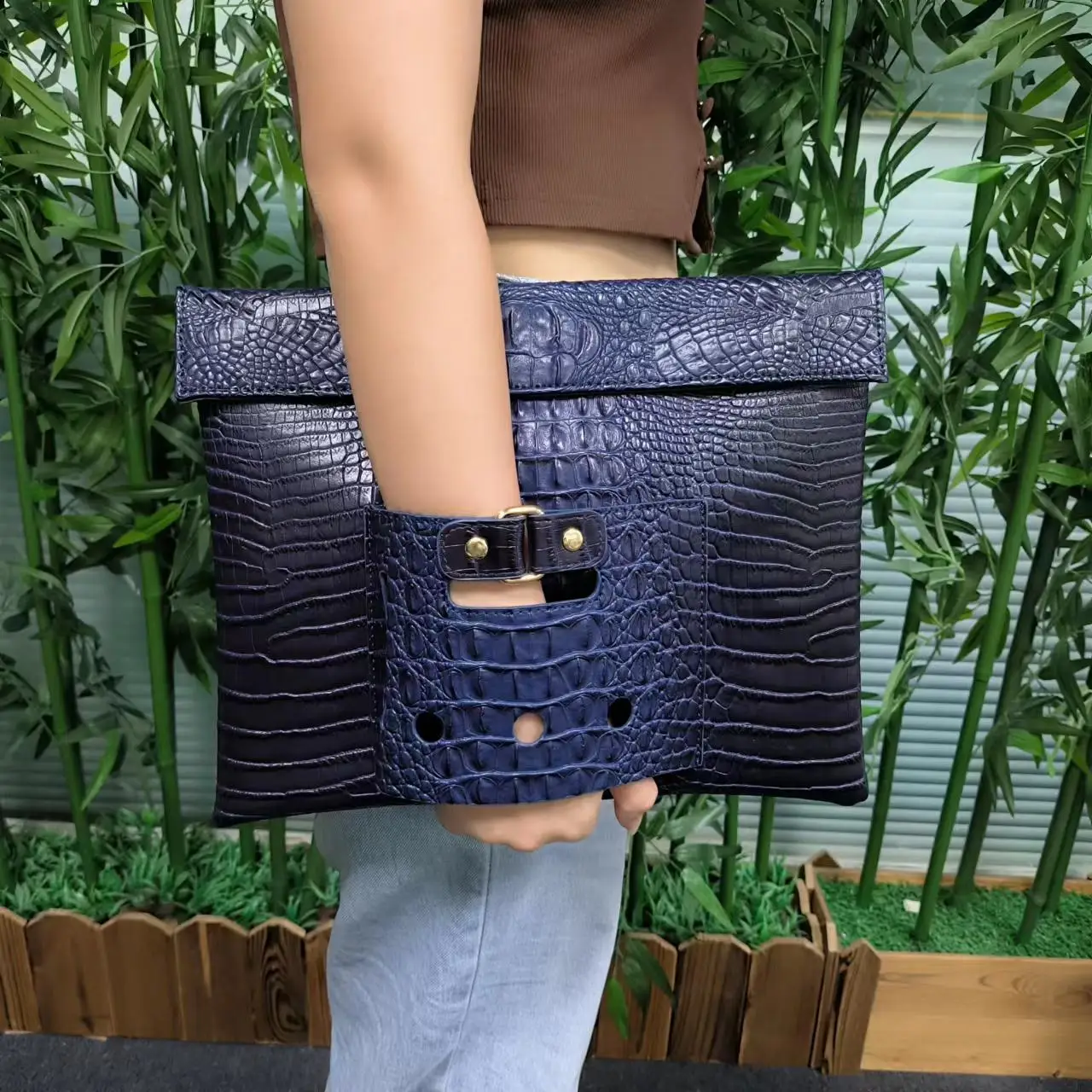 2022 New Large Women Crocodile Green File Folder A4 Document Bag Fashion Women Laptop Bag Pouch Business Briefcase Bag