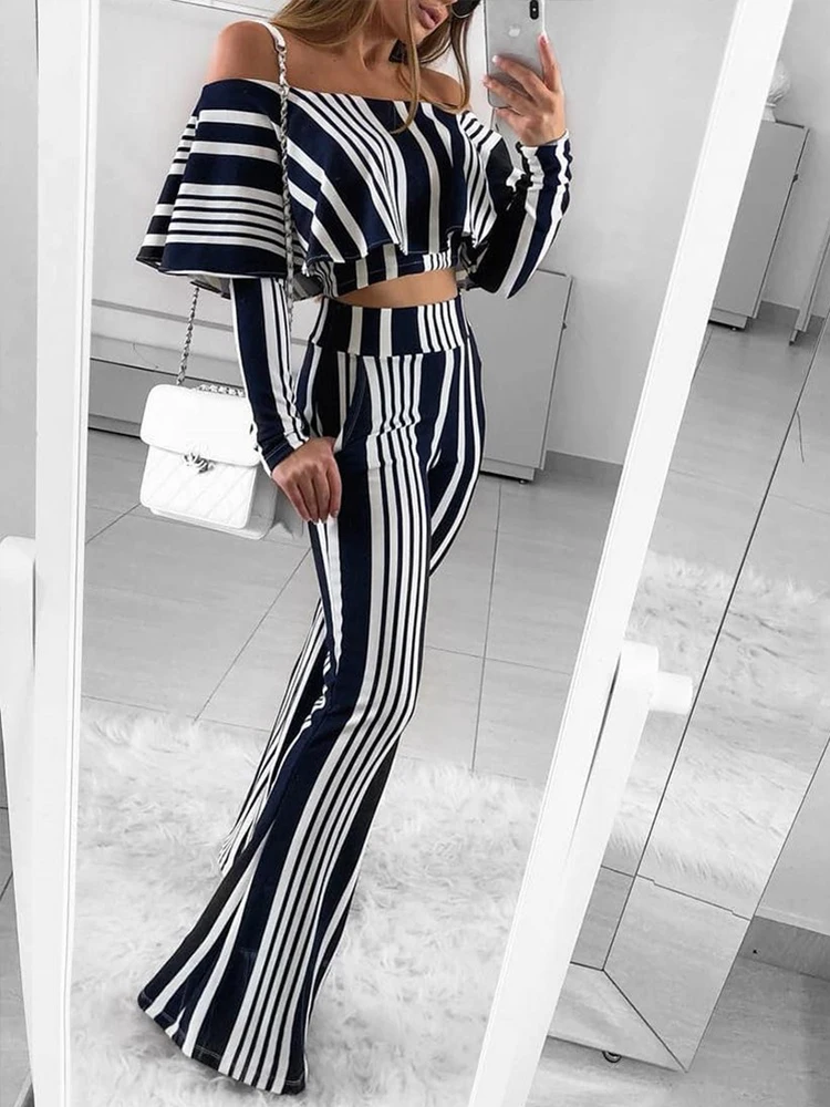 

Shein Romwe Set Of Two Fashion Pieces For Women Ruffle Hem Off Shoulder Striped Print Top & Bootcut Pants Set Urbano Casual Set