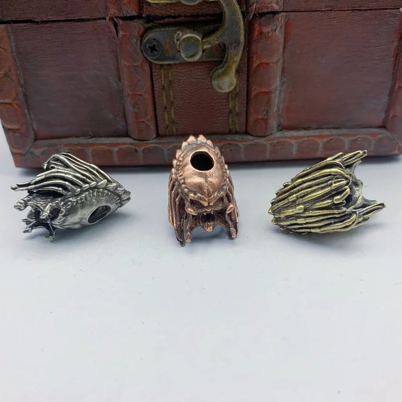 12G Alien Beast Face Iron Warrior Knife Bead Handmade Woven Paracord Lanyard DIY Pendants Jewelry Accessories Brass EDC Outdoor