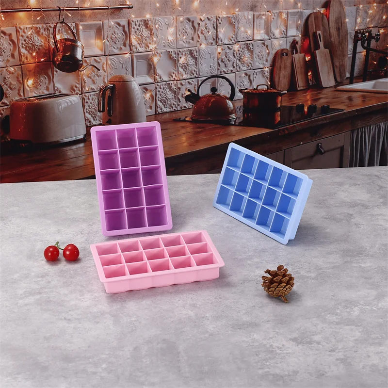 

Silicone Ice Cube Trays Easy Release and Flexible 15 Cavities Square Ice Mold No Leaking No Odors And Stackable Chocolate Mould