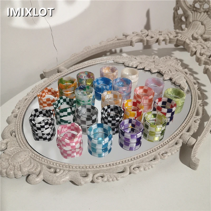 

Y2K Jewelry Acetate Plate Candy Color Lattice Curved Ring for Women Vintage Harajuku Fashion Ring Charms 90s Aesthetic Gifts New