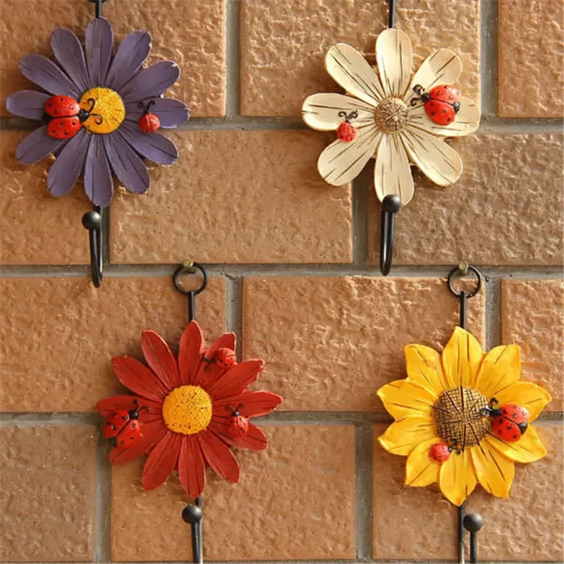 

2022New Creative Household Hooks Resin Flower Shape Hangers for Key Hat Towel Wall Hooks Home Decoration