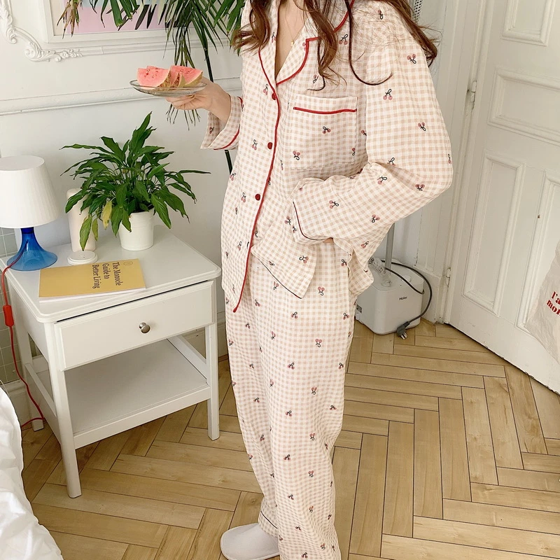 2022 new pajamas women spring and autumn cotton long sleeve cardigan senior feeling can be worn outside the residential suit set