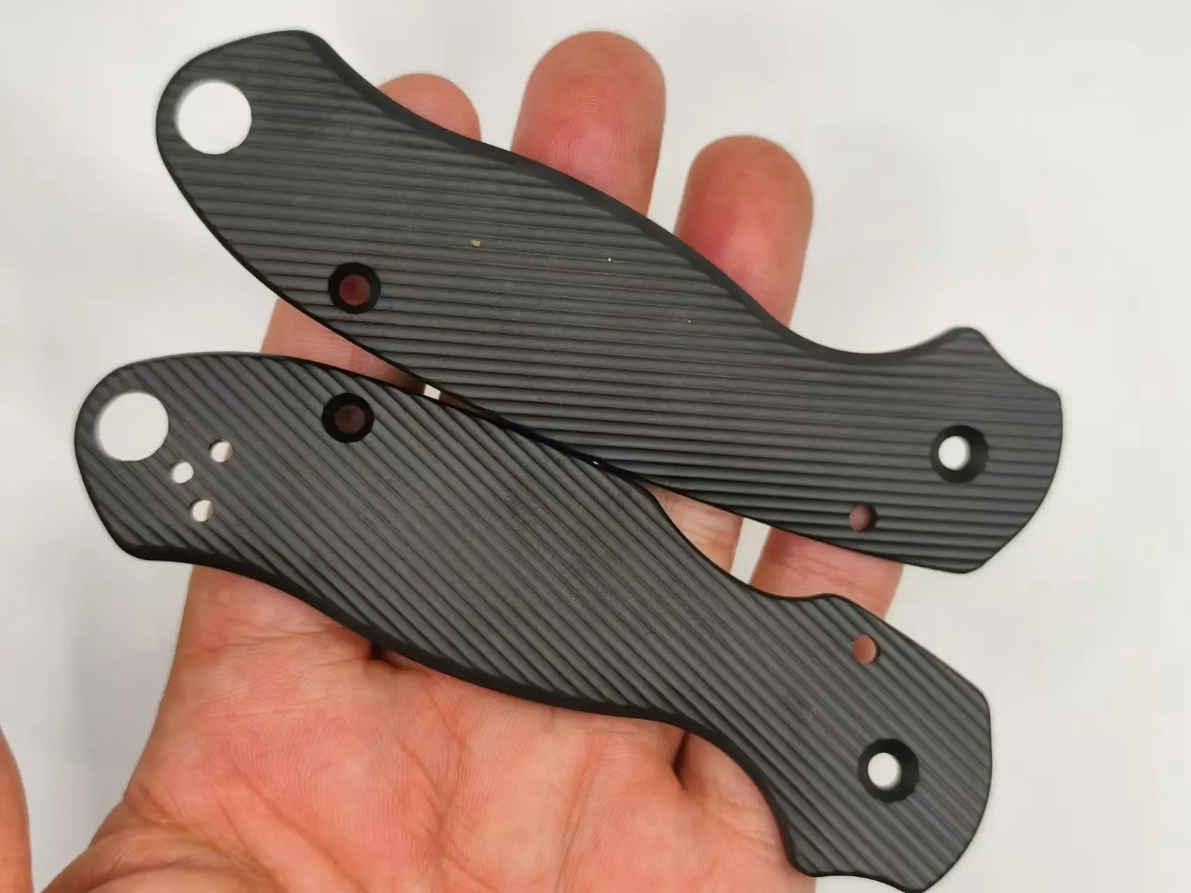 1 пара весов с ручкой из саржевого алюминиевого сплава для ножей Spyderco C223 Para3