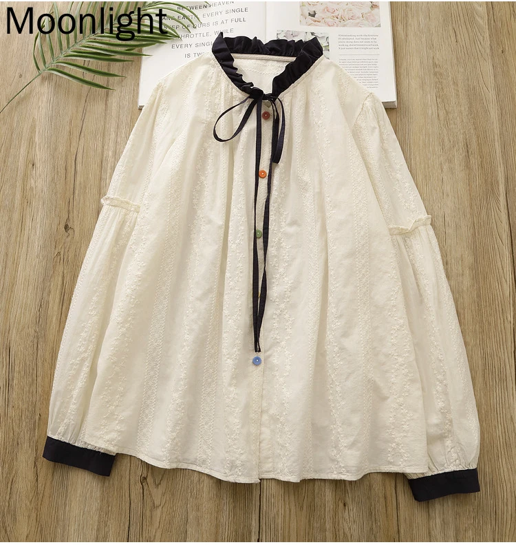 

Рубашка женская с вышивкой в винтажном стиле, свободная белая ажурная блузка с воротником с оборками, топ с цветными пуговицами и длинным рукавом, в японском стиле