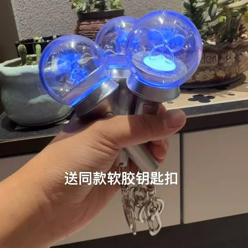 Фото Новые кавайные группы Kpop, мини-световые брелки, креативные огни, брелоки, сумка, подвеска, брелки, коллекции фанатов, подарки №2