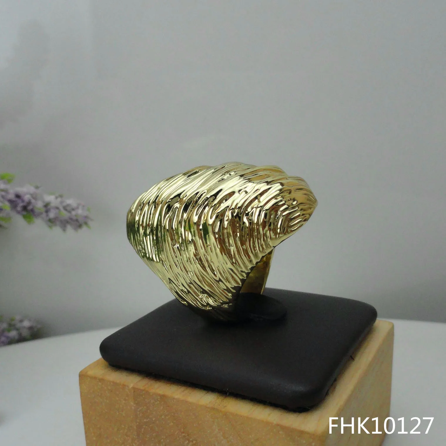 

Yuminglai роскошное женское кольцо для вечерние класса премиум золотистое двухцветное кольцо с металлическим покрытием Бесплатная доставка Подарки FHK10127