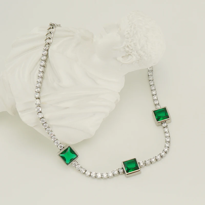 Женский браслет с цирконом Изумрудный