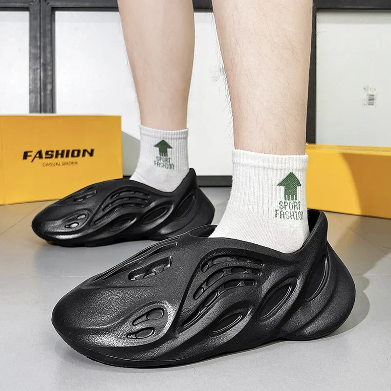 Рисунок 4 - Мужские летние тапочки