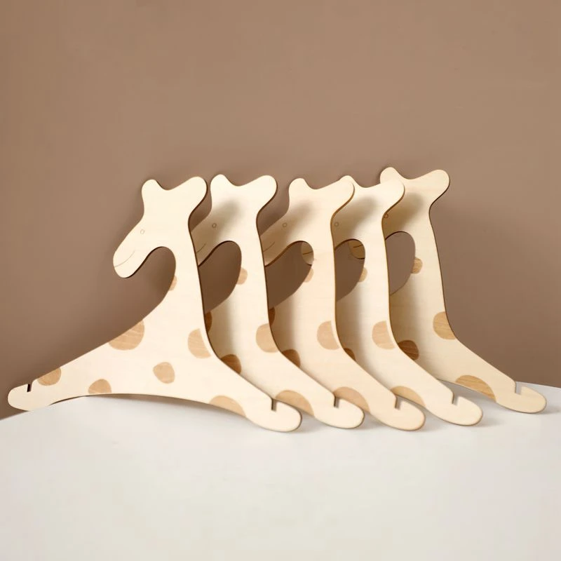 

Комплект из 5 деревянных вешалок для детской одежды Mamihome