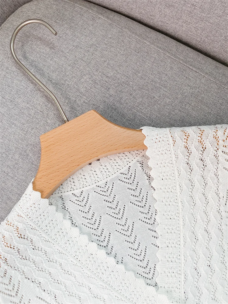 Короткий вязаный свитер для женщин приятный на ощупь однотонный тонкий с