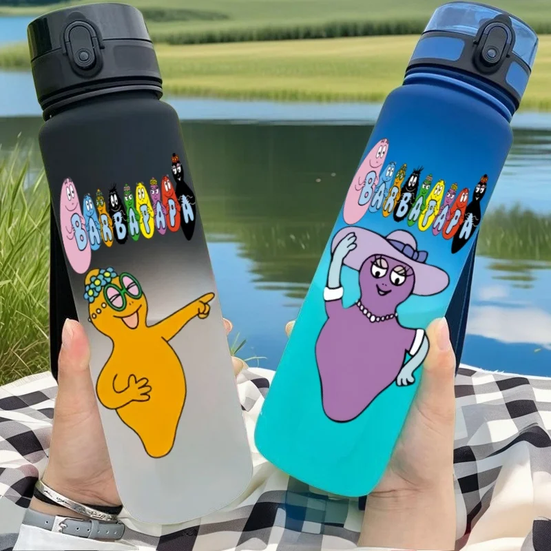 Фото 650 мл Les Barbapapa аниме персонажи чашка для воды портативная детская спортивная пластиковая бутылка для воды с защитой от полосы №1