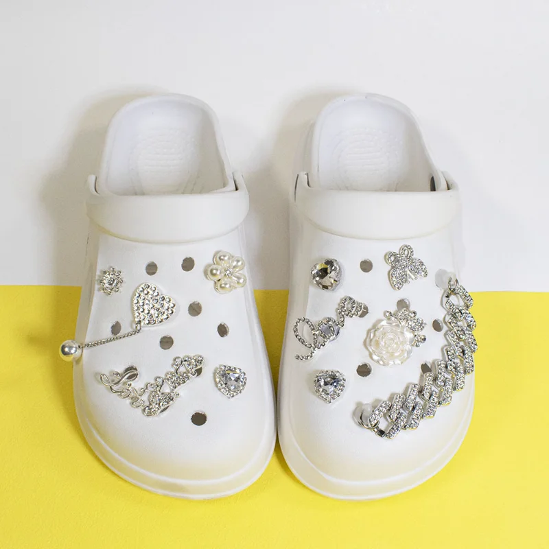 Luxury DIY Shoes Charms for Croc Elegant Diamond Croc Charms Designer Fashion Bling Jewels Clogs Shoe Accessories Bundle Quality