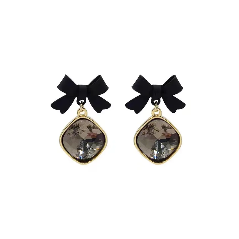 

Andralyn Fashion Black Bow Light Luxury Minority High-grade 925 Silver Needle Graceful Earrings Female