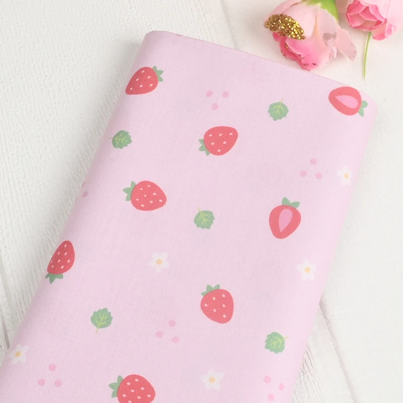 Half Yard 100% Cotton Plain Thin Fabric With Cute Strawberry Print Handmade DIY Garment Dress Sewing Tissue CR-1474