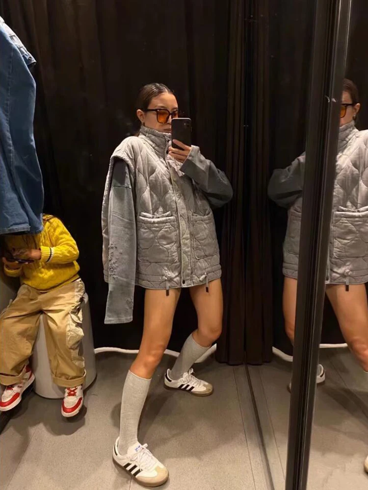 Жилет женский серый с хлопковой подкладкой теплая безрукавка воротником-стойкой