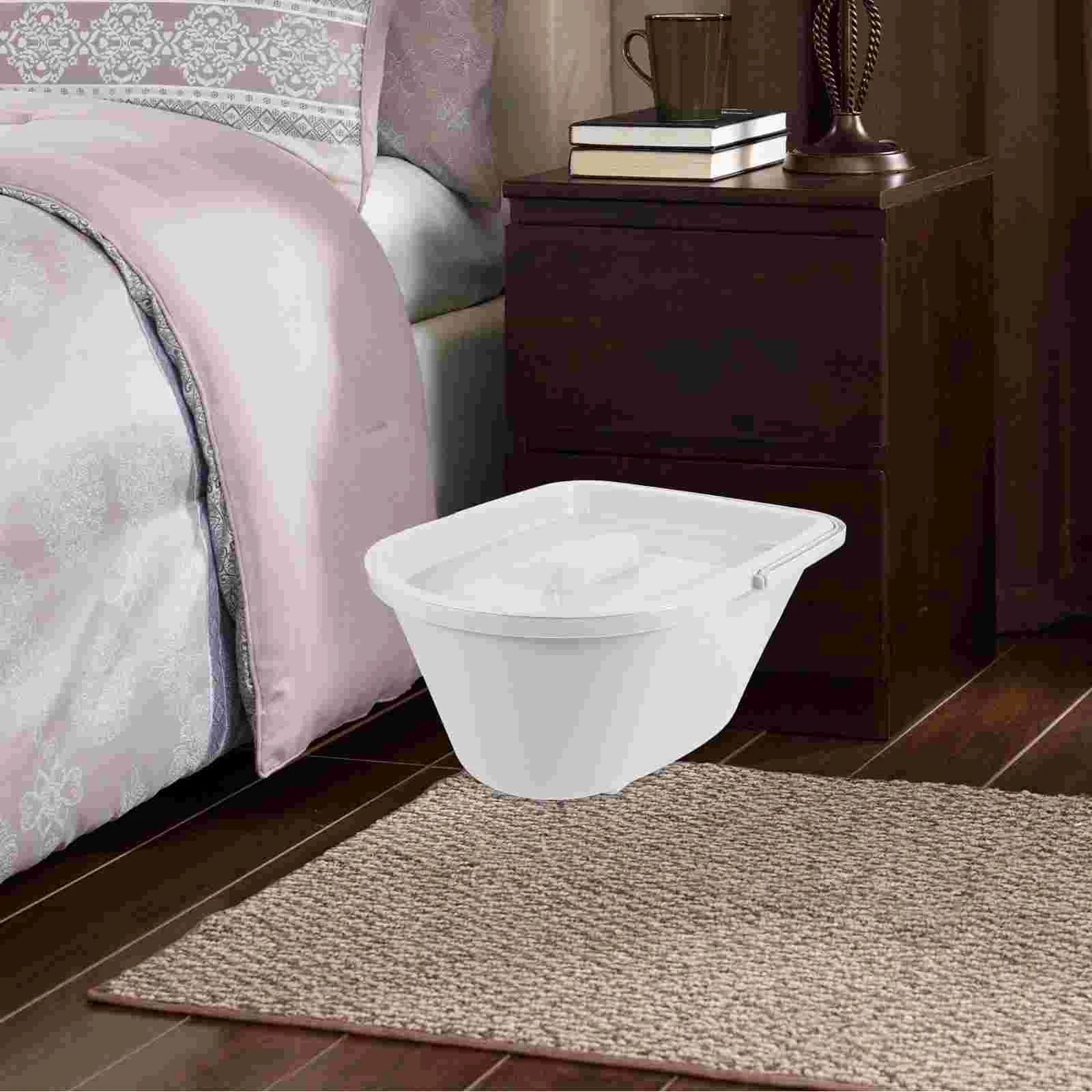 

Elderly Spittoon Bedroom Spittoon Thickened Adult Chamber Pot Portable Night Urinal with Handle