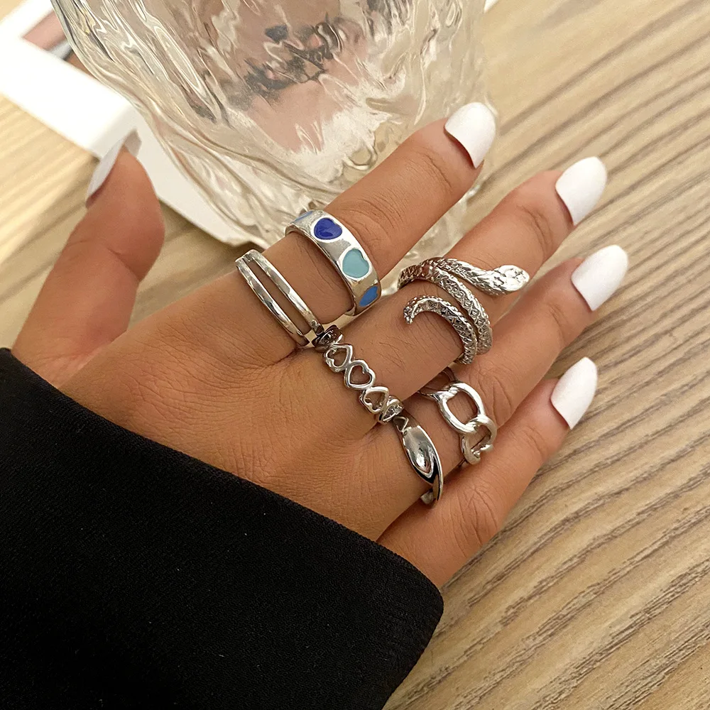 

Punk Retro Ring Trendy Female Distressed Ring Dripping Oil Love Snake Ring 6-Piece Set