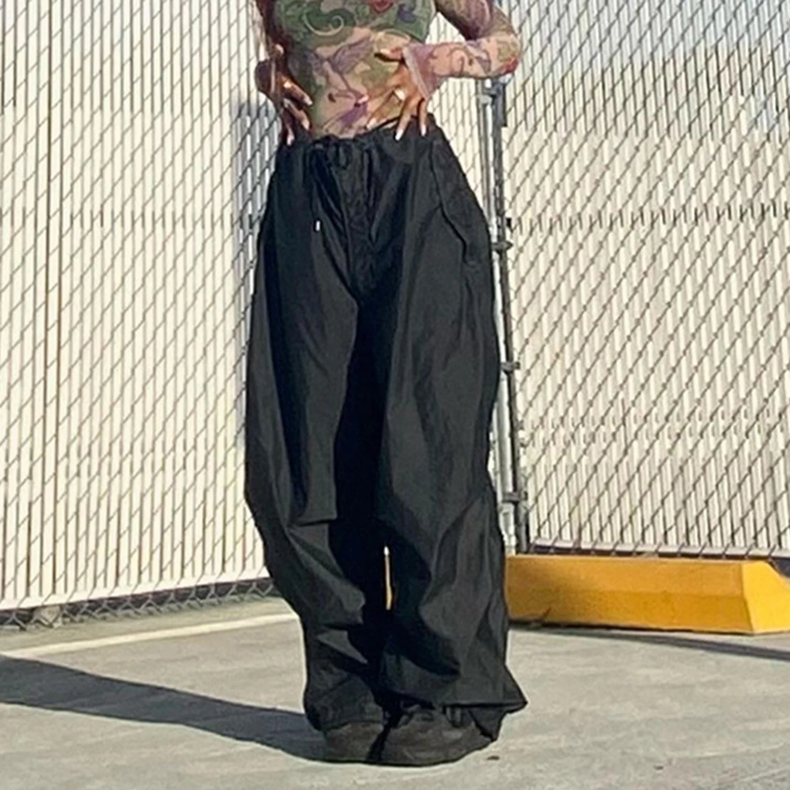 

Однотонные свободные винтажные брюки-карго с заниженной талией и большими карманами, длинные брюки, модная уличная одежда, брюки на шнуровке