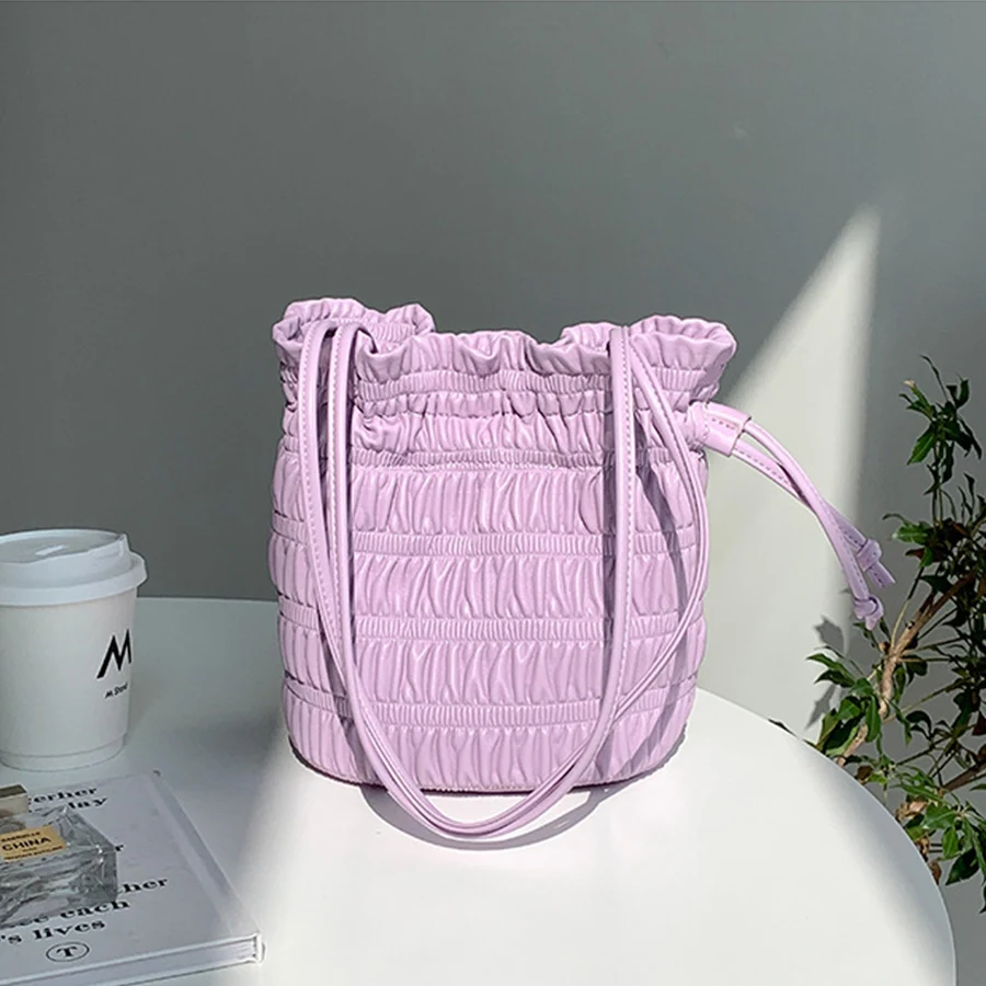 

Fashion design Korea drawstring fold bucket bag female purse and handbags summer new sweet shoulder bag pleated underarm bag sac