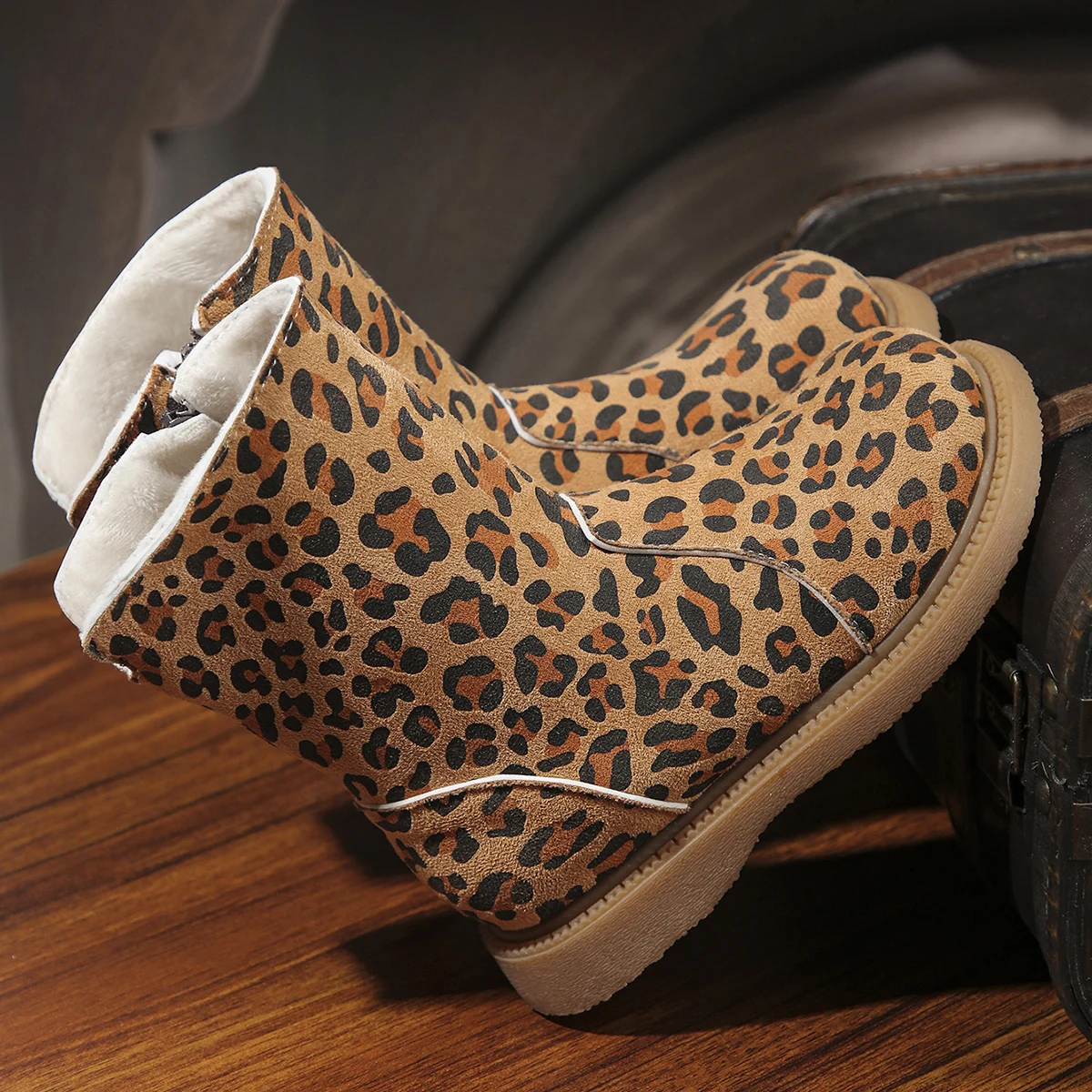 Детские ботинки зимние модные брендовые сапоги принцессы до середины икры для