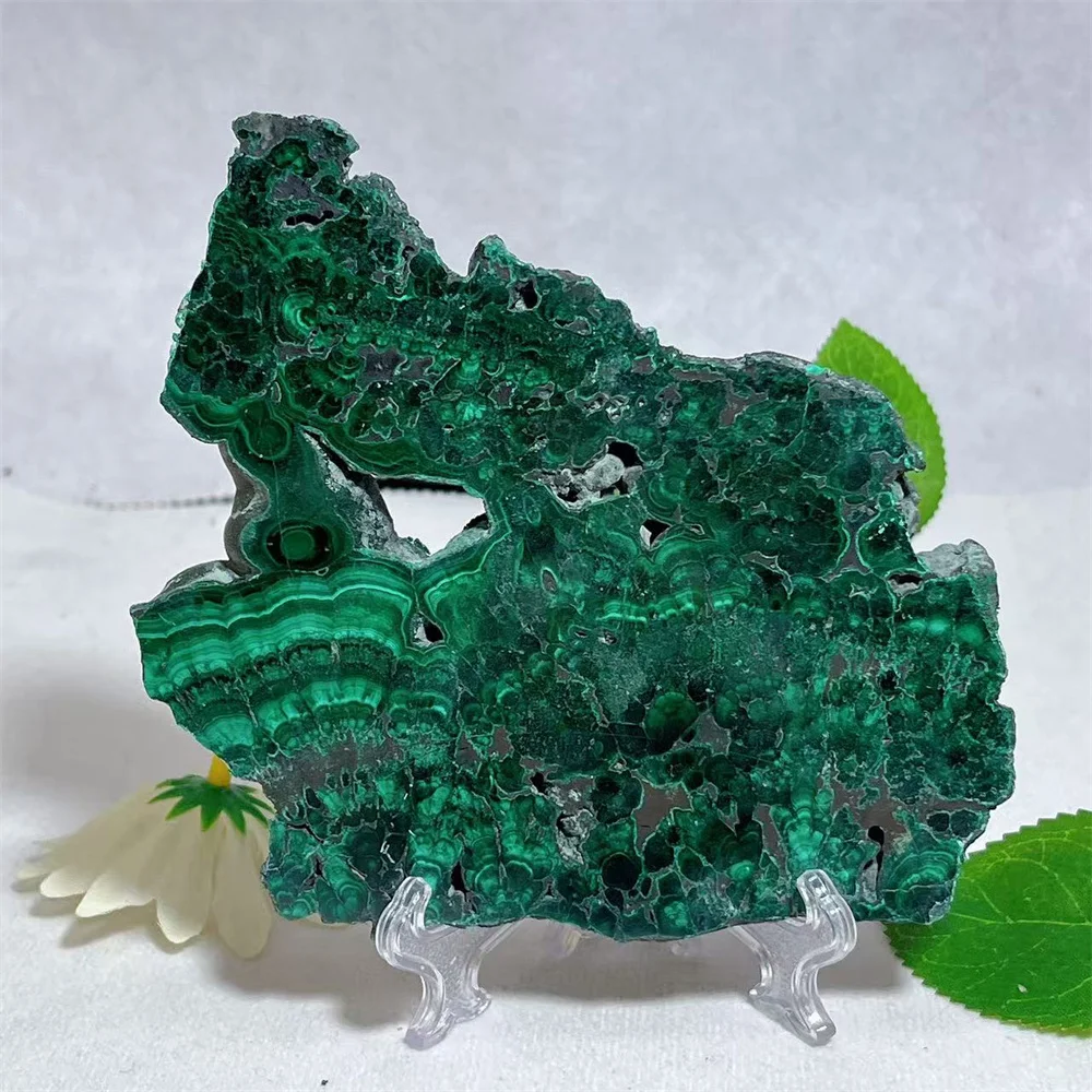 

Зелёный малахитовый камень с подставкой