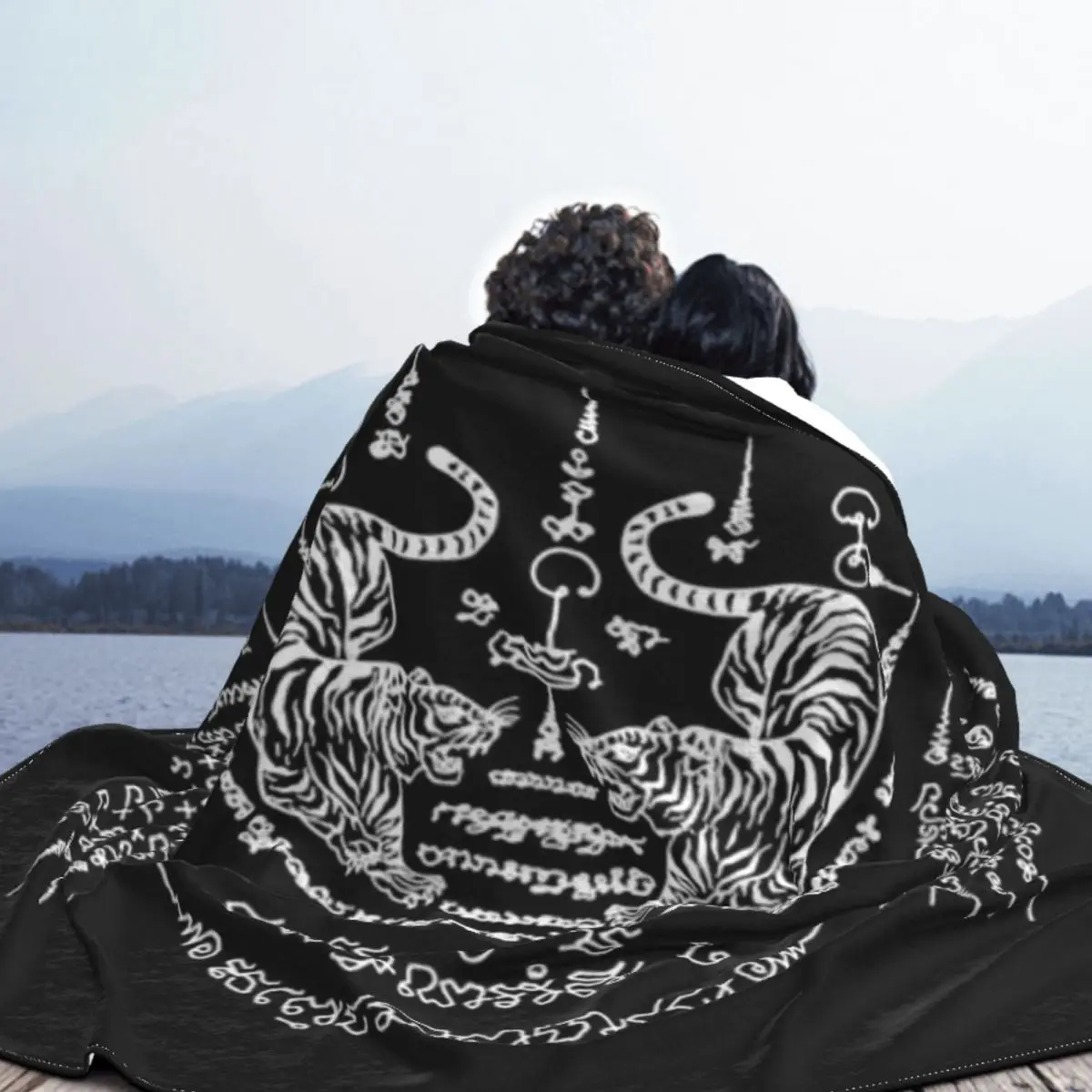 Ультрамягкое одеяло из микрофлиса Muay Thai Sak Yant Tiger