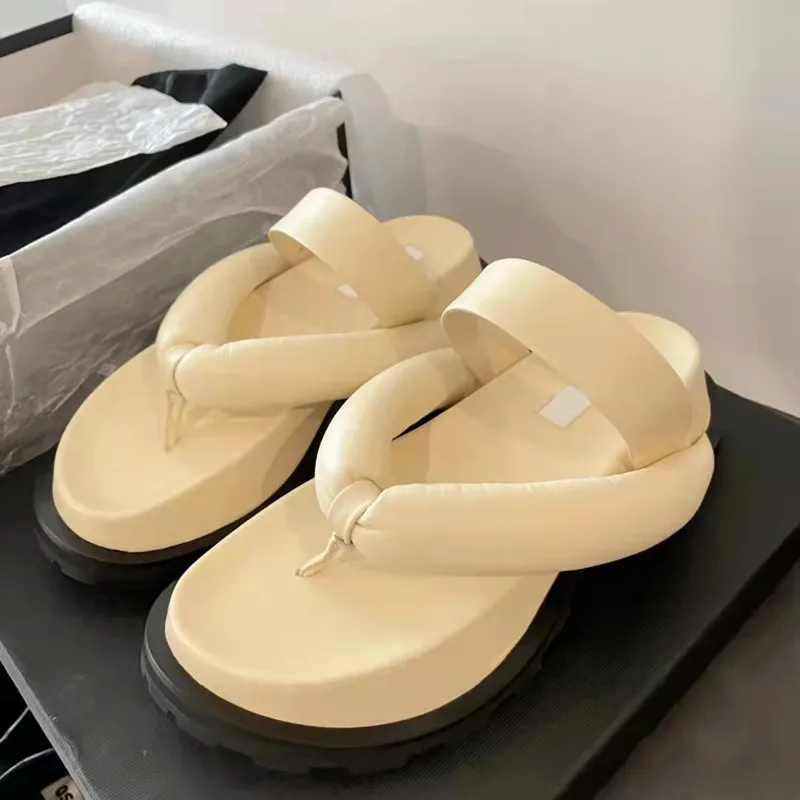 

Cream Yellow Woman Sandals Summer Platform Flip Flops Rome Beach Shoes Women Fashion Casual Sandals Solid Light Ladies Slippers
