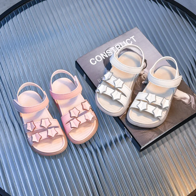 

Детская обувь, сандалии для девочек, Новинка лета 2022, модная детская пляжная обувь с мягкой подошвой для девочек-принцесс, для студентов
