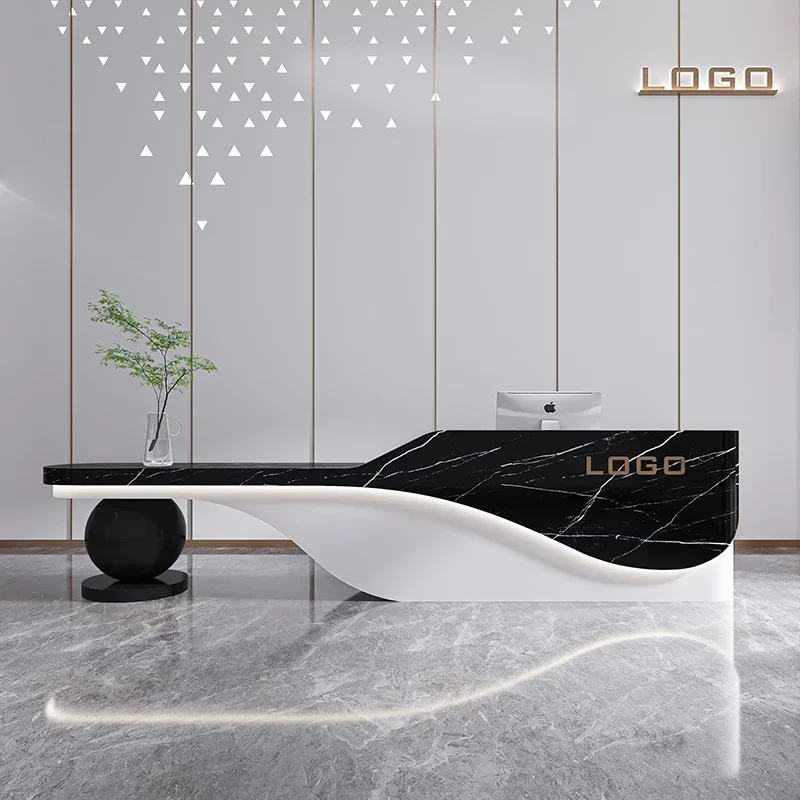 Стойка для приема фотографий магазинов