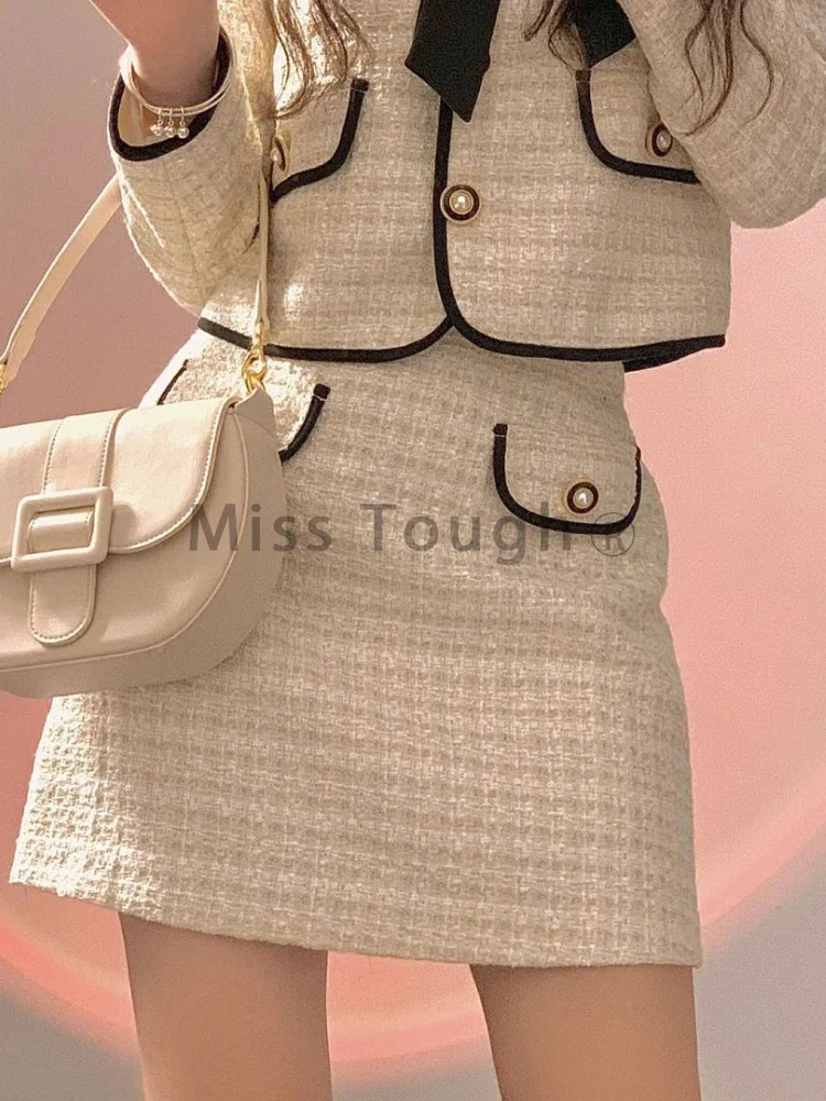 Зимний милый комплект из двух предметов женский шикарный укороченный с бантом