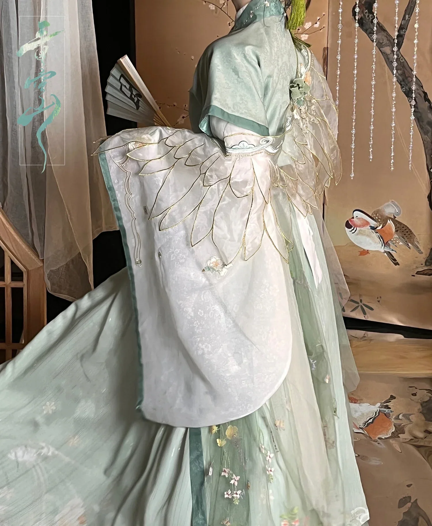 Полный комплект одежды для мужчин TGCF Tian Guan Ci Fu Xie Lian Cheng Feng Shi Qing Xuan