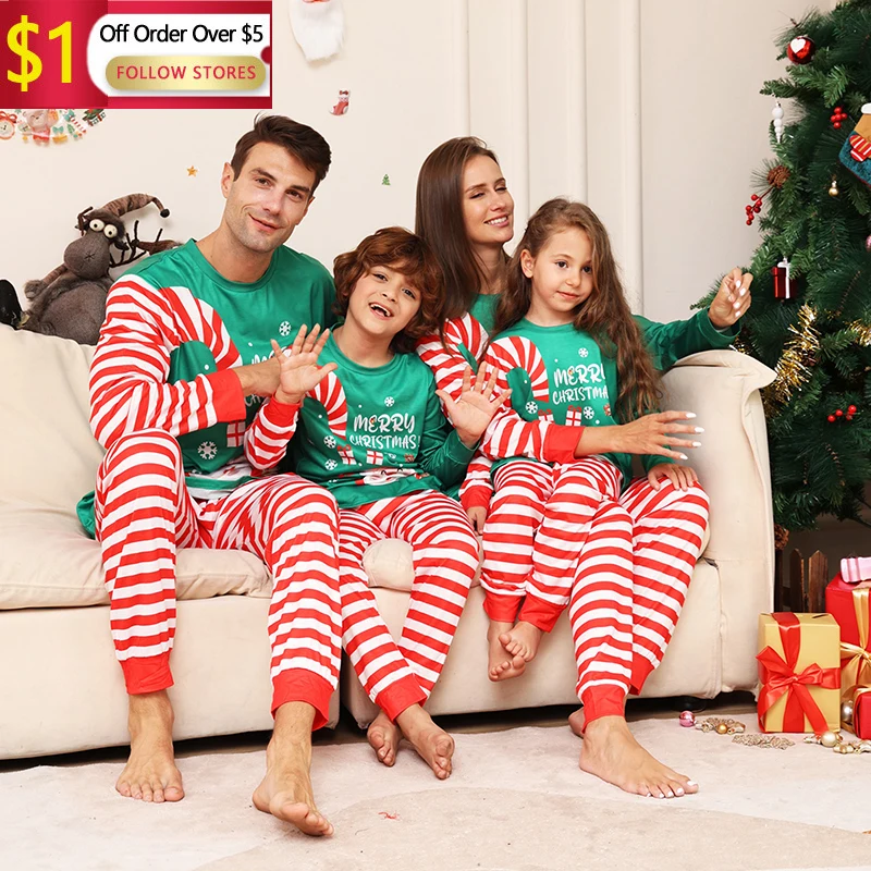 

Пижама с длинным рукавом и принтом Санта-Клауса