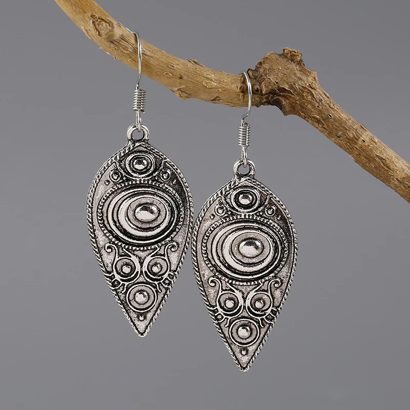 

New Thai Silver Leaf Vintage Carved Totem Alloy Women's Earrings with Ethnic Style Ornaments