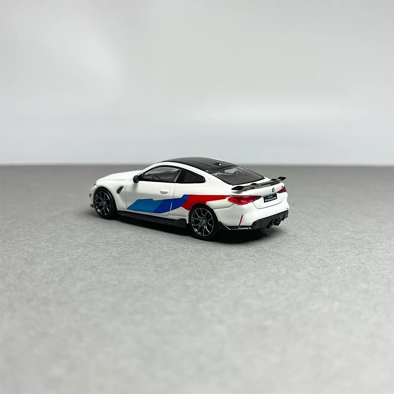 Модель TM 1:64 dream M4 G82 литая модель автомобиля |