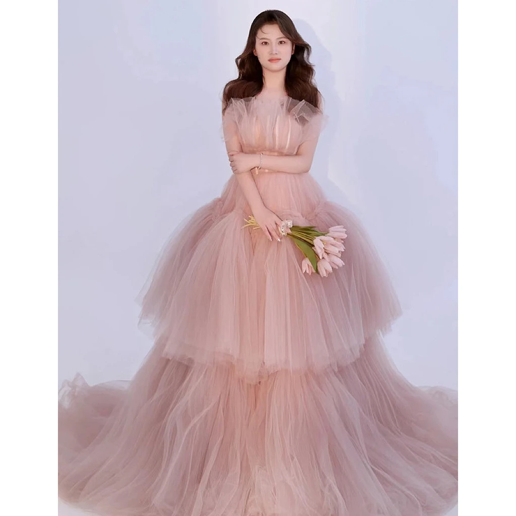 

Sweet Strapless Evening Dresses Puffy Pink Tiered Trailing Beach Party Woman Tulle Quinceanera Dance Host Celebrity Gowns New