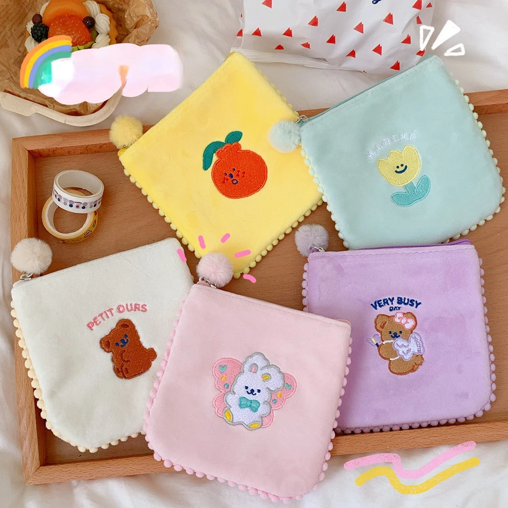 

Ins Япония и Южная Корея мультяшный медведь вышитая плюшевая сумка нулевой кошелек ежедневные предметы первой необходимости сумка для хране...