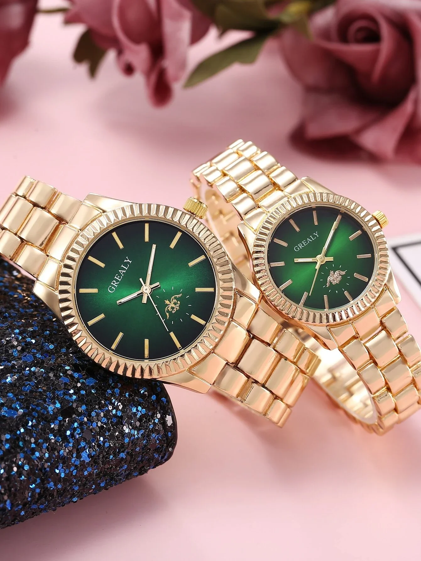 

2pcs Couple Round Pointer Quartz Watch