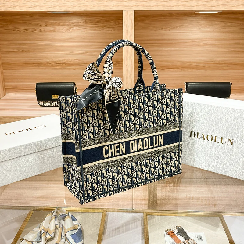 Самостоятельная фирменная сумка новинка 2024 Сумка с вышивкой для пожилых людей