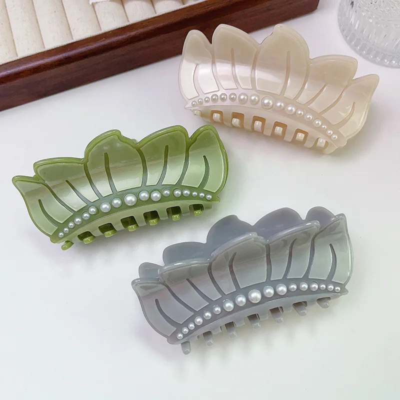 

New Creative Design 9.8CM Simple High-Grade Acetic Acid Pearl Lotus Grip Clip Temperament Lotus Shark Clip Hair Accessories