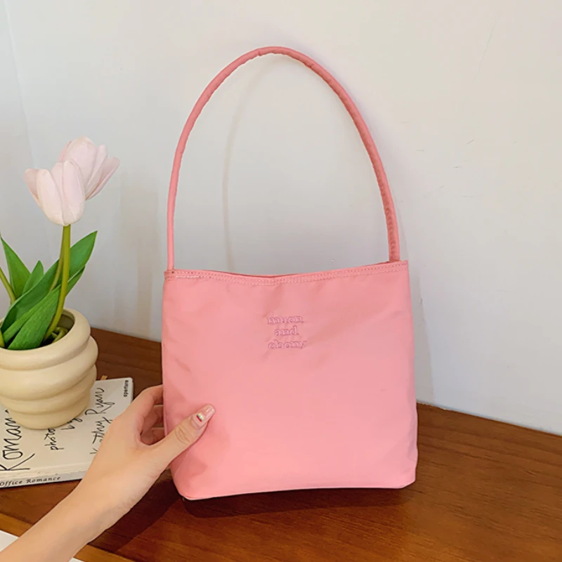 

Модная однотонная женская сумка через плечо с надписью, милые простые женские сумки под подмышки, милые женские маленькие сумки-тоут, клатчи