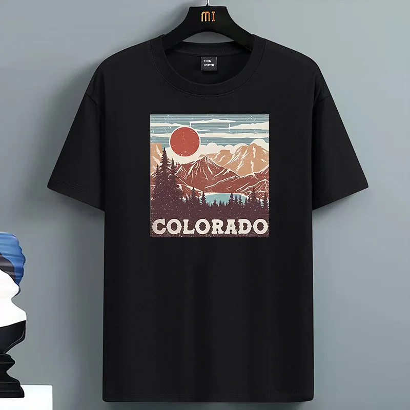 Белая футболка с коротким рукавом и рисунком Colorado Mountain Sunset, с ретро-пейзажем и изображением красного солнца (art.: 3920d4cd4bd99) - 3920d4cd4bd99