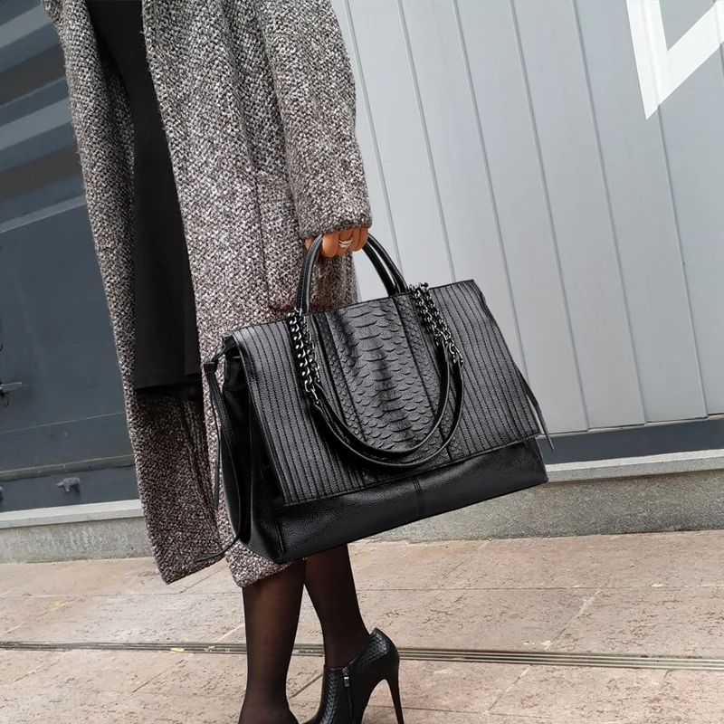 Designer Women's Handbag Luxury Crocodile Pattern Handbag Chain Women's Shoulder Bag Black Business Tote Bag