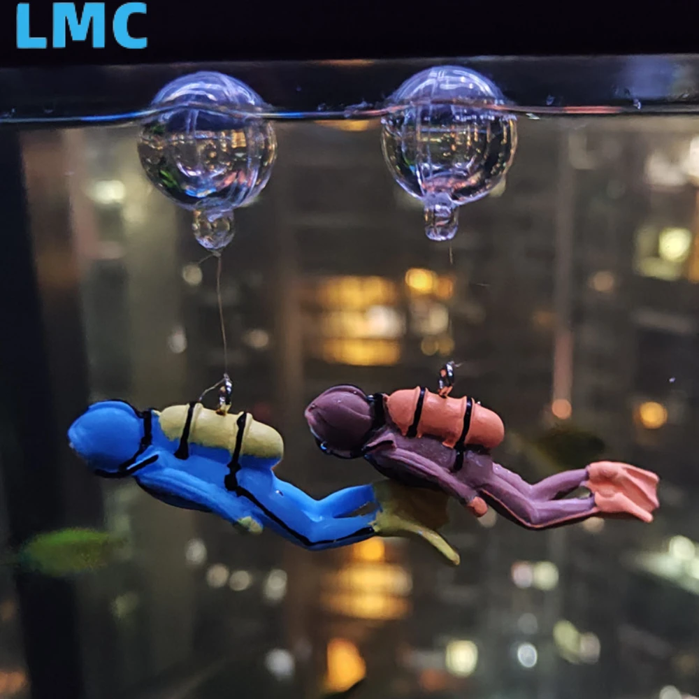 

LMC 2PCS Aquarium Decoration Fish Tank Divers Resin Floating Diver Fish Tank Floating Underwater World Small Floating Ornaments