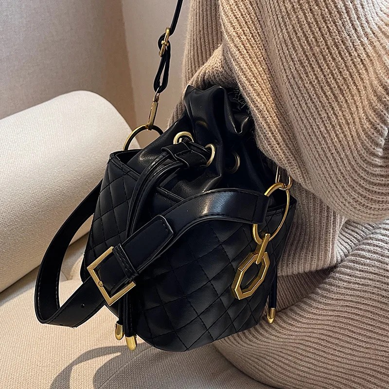 

Маленькая женская сумка, новинка 2023, Портативная сумка-мешок Ins, универсальные сумки через плечо для женщин, кошельки и сумочки