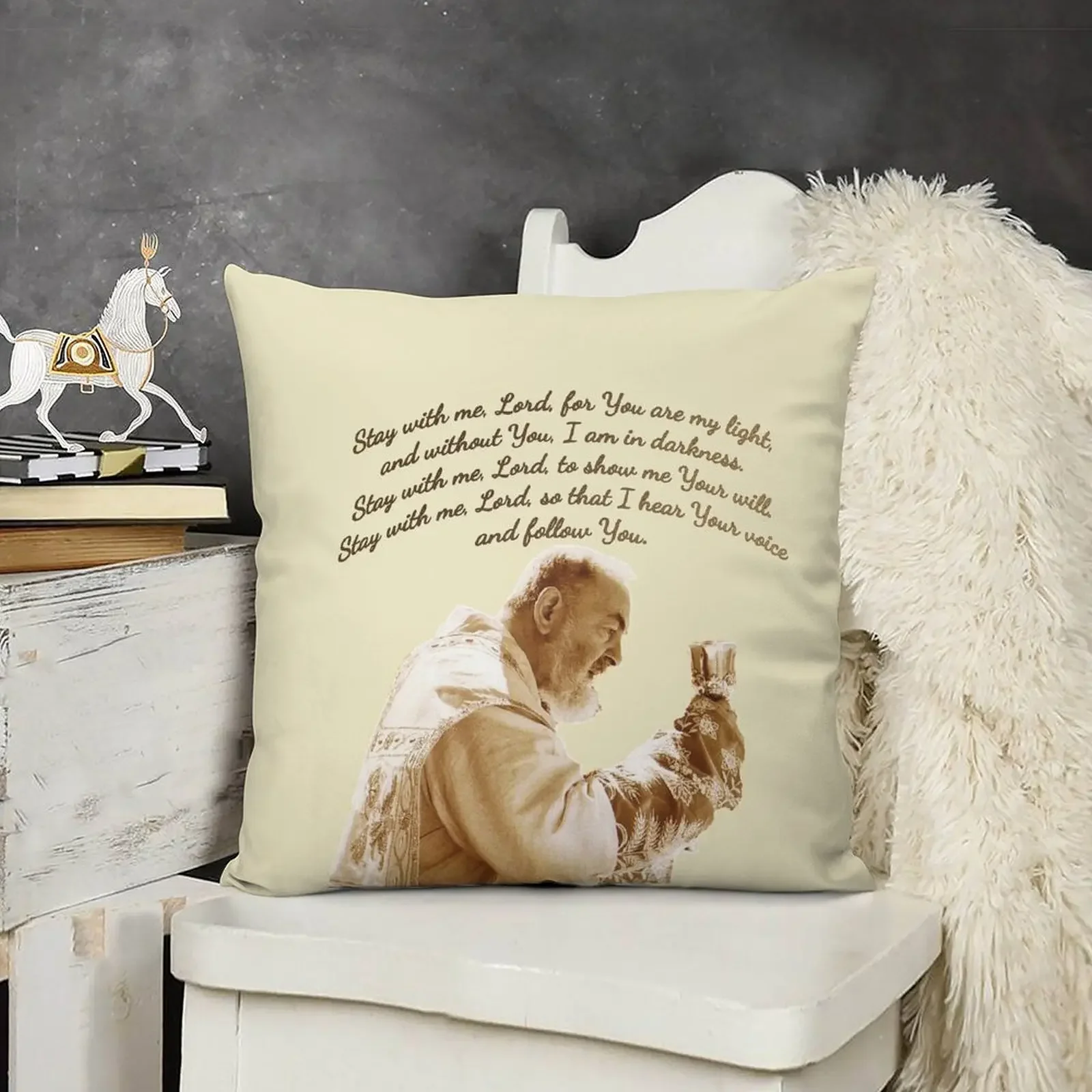 Падре Пейерелица Оставайся со мной Господь Декоративная подушка Рождественская